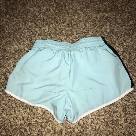 Nike Shorts - Picture 4 of 6